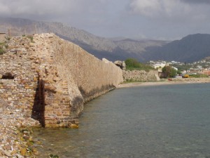 Στο Περιφερειακό Πρόγραμμα Βορείου Αιγαίου το έργο «Στερέωση και αποκατάσταση εσωτερικού επιθαλάσσιου τείχους Φρουρίου Χίου» 