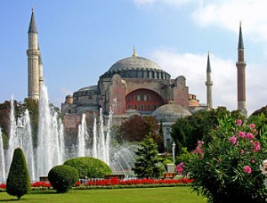 Η απόπειρα να μετατραπεί η Αγία Σοφία σε τζαμί θα αποτελέσει επικίνδυνο ολίσθημα της Τουρκικής κυβέρνησης και θα εκθέσει την Τουρκία