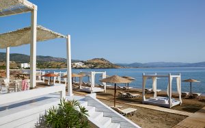 Τα Top 10 παραλιακά ξενοδοχεία στην Ελλάδα, παρουσιάζει το "The Telegraph"