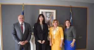 Συνάντηση της Υπουργού Τουρισμού Έλενας Κουντουρά με την υποψήφια της Αιγύπτου για τη θέση της Γενικής Διευθύντριας της UNESCO, Moushira Khattab