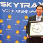 Star Alliance CEO Jeffrey Goh accepting the Skytrax Award for the best airline alliance