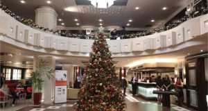 Pre-Christmas πάρτι στο ανακαινισμένο Ballroom του Crowne Plaza Athens City Centre