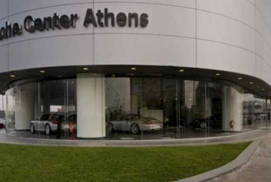 Τεράστια τουριστική προβολή της Αθήνας από την Porsche