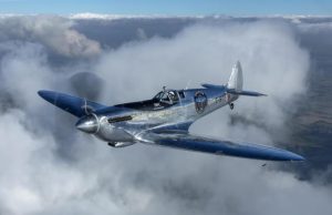'SILVER SPITFIRE': ΟΛΟΚΛΗΡΩΘΗΚΕ Η ΑΝΑΠΑΛΑΙΩΣΗ ΤΟΥ ΕΜΒΛΗΜΑΤΙΚΟΥ ΑΕΡΟΣΚΑΦΟΥΣ