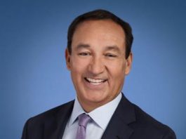 United Airlines CEO, Oscar Munoz, to step down