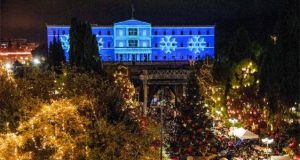 Αυτά τα Χριστούγεννα δεν είναι μόνο για το κέντρο αλλά και για τις γειτονιές της Αθήνας