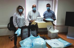 ΠΑΡΑΔΟΣΗ ΒΙΟΙΑΤΡΙΚΟΥ ΕΞΟΠΛΙΣΜΟΥ ΚΑΙ ΜΕΣΩΝ ΑΤΟΜΙΚΗΣ ΠΡΟΣΤΑΣΙΑΣ ΑΠΟ ΤΗΝ ΠΕΡΙΦΕΡΕΙΑ ΚΡΗΤΗΣ ΣΤΗΝ 7η ΥΠΕ