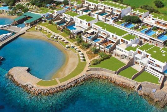 Χωροθέτηση της μαρίνας «Elounda Hills» για 202 σκάφη και superyachts στην Ελούντα της Κρήτης από τους Υπουργούς Τουρισμού κ. Χάρη Θεοχάρη και Περιβάλλοντος και Ενέργειας κ. Κωστή Χατζηδάκη