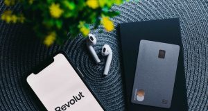 Η Revolut λανσάρει τη Revolut Bank στην Ελλάδα, προσφέροντας πλέον λογαριασμούς με προστασία καταθέσεων