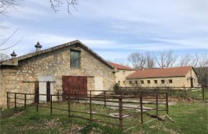 Αποκαθίσταται το κτήριο του Βουστασίου στο Τατόι