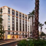 ATHENS CAPITAL HOTEL-MGALLERY COLLECTION Η ΤΕΧΝΗ ΤΗΣ ΦΙΛΟΞΕΝΙΑΣ ΣΤΗΝ ΚΑΡΔΙΑ ΤΗΣ ΑΘΗΝΑΣ