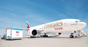 Η Emirates SkyCargo μετέφερε 600 εκατομμύρια δόσεις εμβολίων κατά της COVID-19