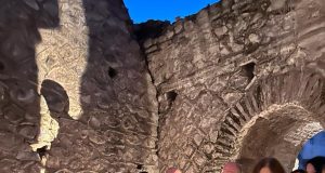 Εγκαίνια του αποκατεστημένου τμήματος του Ρωμαϊκού Σταδίου, στην Πάτρα από την Υπουργό Πολιτισμού, Λίνα Μενδώνη