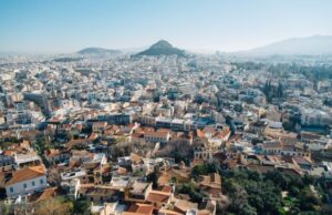 Δήμος Αθηναίων: Η πόλη κάνει ακόμη ένα βήμα μπροστά στη βιώσιμη διαχείριση του τουρισμού