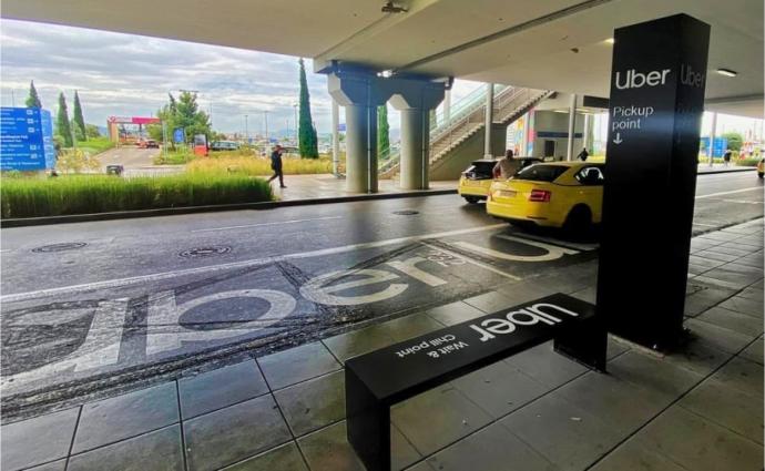 Η Uber και ο Διεθνής Αερολιμένας Αθηνών εγκαινιάζουν νέο σημείο παραλαβής Uber, ενισχύοντας την εμπειρία των επιβατών