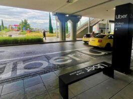 Η Uber και ο Διεθνής Αερολιμένας Αθηνών εγκαινιάζουν νέο σημείο παραλαβής Uber, ενισχύοντας την εμπειρία των επιβατών