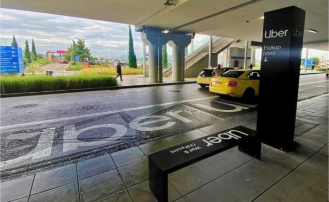 Η Uber και ο Διεθνής Αερολιμένας Αθηνών εγκαινιάζουν νέο σημείο παραλαβής Uber, ενισχύοντας την εμπειρία των επιβατών