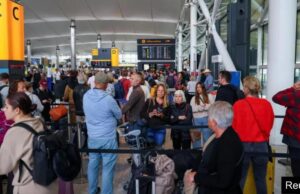 Κυβερνοεπίθεση προκαλεί χάος σε ευρωπαϊκά αεροδρόμια – Επηρεάστηκε και το Heathrow