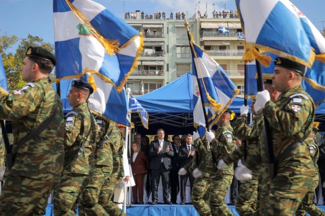 Α. Τζιτζικώστας στη στρατιωτική παρέλαση της Θεσσαλονίκης