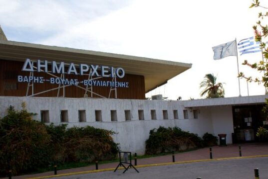 ΕΤΑΔ: Υπογραφή σύμβασης μίσθωσης με τον Δήμο Βάρης Βούλας Βουλιαγμένης για το κτήριο του Δημαρχείου