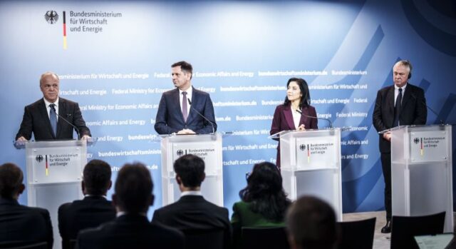 ΦΩΤΟΓΡΑΦΙΑ ΟΜΙΛΗΤΩΝ