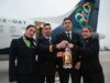 Η AEGEAN και η Olympic Air μετέφεραν το Άγιο Φως στην ελληνική επικράτεια