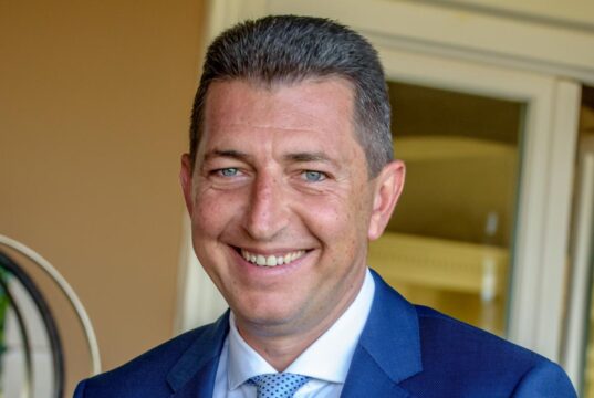 CEO του Ομίλου, Λευτέρης Παπακαλιάτης