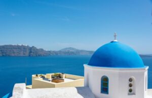 Οι Έλληνες ταξιδεύουν περισσότερο: Άνοδος 21% στις αναζητήσεις για το τριήμερο του Αγίου Πνεύματος