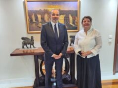 Συνάντηση του Γενικού Γραμματέα του ΣΟΚΕΕ, Ευάγγελου Χαραλάμπους, με την Πληρεξούσιο Υπουργό και Επιτετραμμένη της Πρεσβείας της Δημοκρατίας του Ιράκ στην Αθήνα, κα Nazdar Sherzad