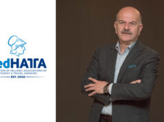 FedHATTA: μηδενική ανοχή στην παράνομη τουριστική δραστηριότητα Ο πρόεδρος της FedHATTA, Λύσανδρος Τσιλίδης, με σταυρωμένα χέρια, δίπλα στο λογότυπο της Ομοσπονδίας.
